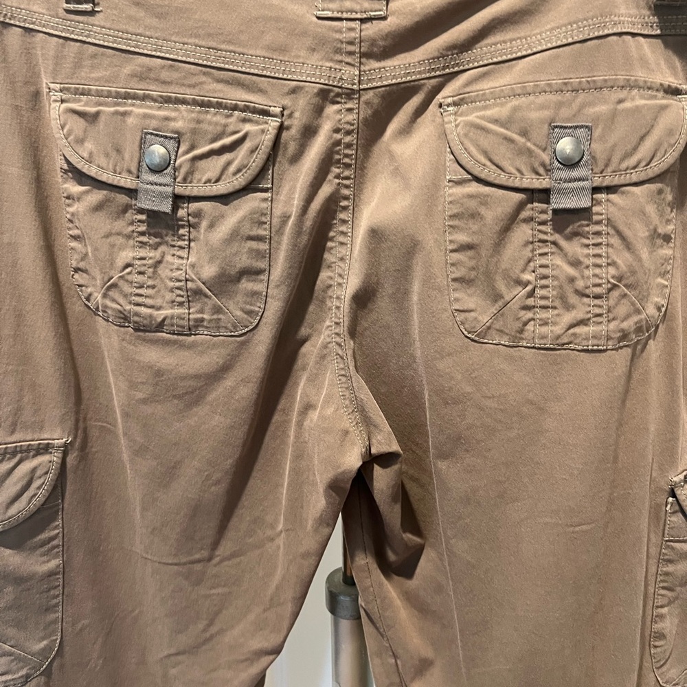 Kuhl Tan Cargo Pants with Utility Design women size 4